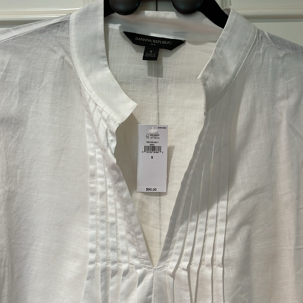MWT banana republic white blouse.